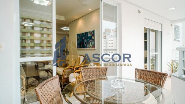 Foto 4 do(a) Apartamento de 3 quartos à venda em Centro, Florianópolis