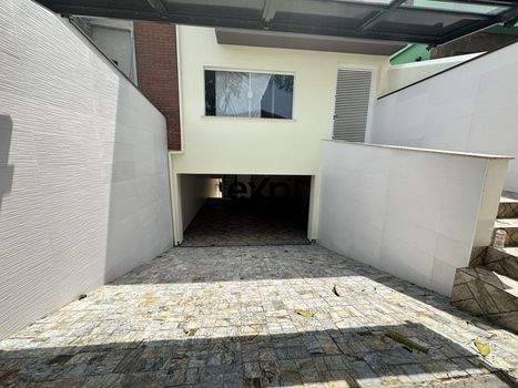 Foto 2 do(a) Casa de 3 quartos à venda em Jardim da Campina, São Paulo