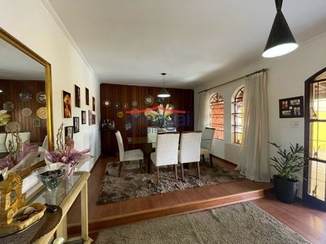 Foto 7 do(a) Casa de 3 quartos à venda em Vila Pinheiro, Jacareí