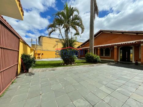 Foto 1 do(a) Casa de 3 quartos à venda em Vila Pinheiro, Jacareí