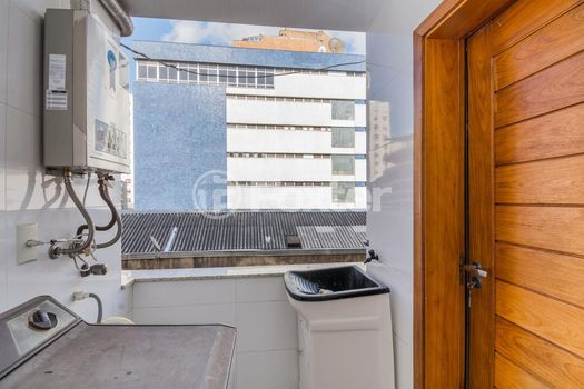 Foto 33 do(a) Apartamento de 4 quartos à venda em Independência, Porto Alegre
