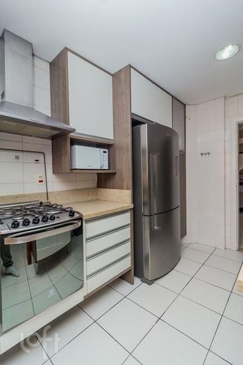 Foto 31 do(a) Apartamento de 4 quartos à venda em Petrópolis, Porto Alegre