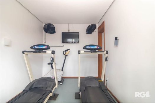 Foto 9 do(a) Apartamento de 3 quartos à venda em Passo da Areia, Porto Alegre