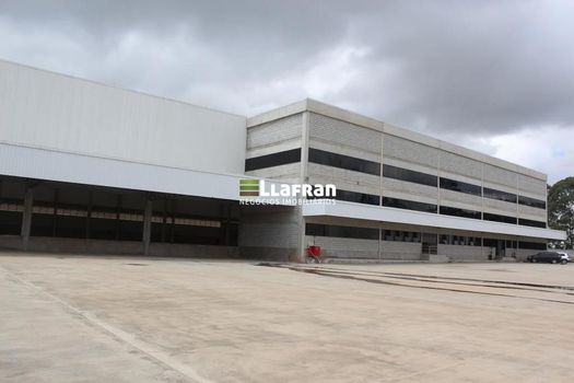 Foto 1 do(a) Galpão / Depósito / Armazém / Pavilhão false para alugar em Jardim da Glória, Cotia