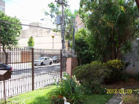 Foto 17 do(a) Casa de 3 quartos à venda em Jardim Botânico, Porto Alegre