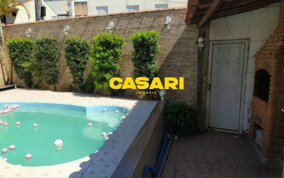 Foto 29 do(a) Casa de 3 quartos à venda em Vila Humaitá, Santo André