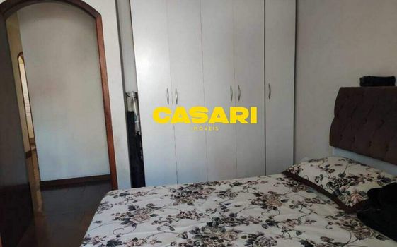 Foto 18 do(a) Casa de 3 quartos à venda em Vila Humaitá, Santo André