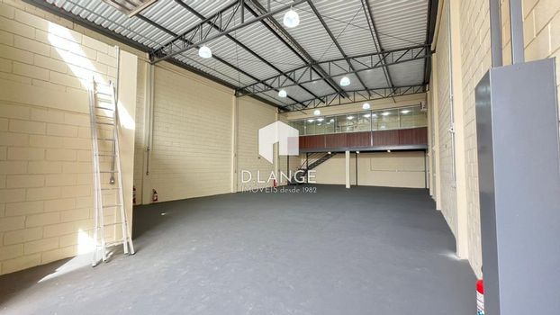 Foto 1 do(a) Galpão / Depósito / Armazém / Pavilhão false para alugar em Jardim Novo Campos Elíseos, Campinas