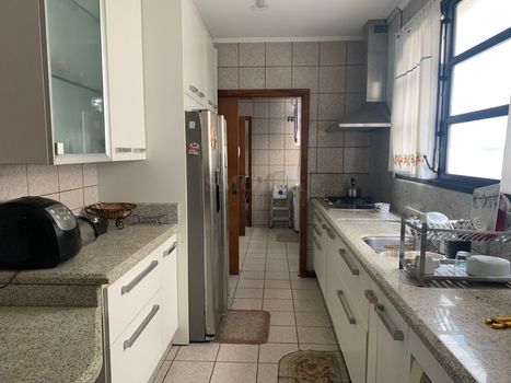 Foto 21 do(a) Apartamento de 3 quartos à venda em Centro, Florianópolis