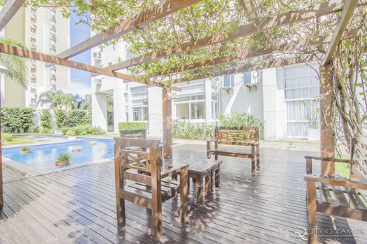Foto 40 do(a) Apartamento de 2 quartos à venda em Passo da Areia, Porto Alegre