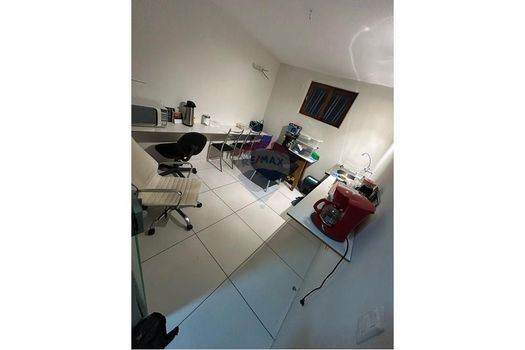 Foto 2 do(a) Loja false à venda em Tirol, Natal