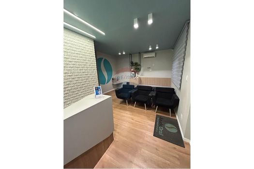 Foto 4 do(a) Loja false à venda em Tirol, Natal