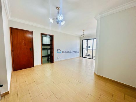 Foto 3 do(a) Apartamento de 3 quartos à venda em Chácara Inglesa, São Paulo