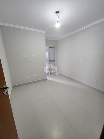 Foto 4 do(a) Casa de 3 quartos à venda em Vila Carolina, São Paulo