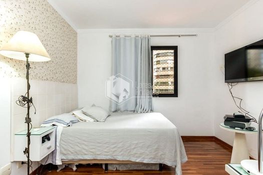 Foto 7 do(a) Apartamento de 4 quartos à venda em Vila Suzana, São Paulo