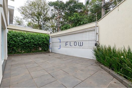 Foto 33 do(a) Casa de 3 quartos à venda em Jardim Petrópolis, São Paulo