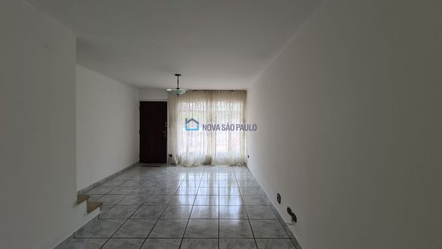 Foto 6 do(a) Casa de 2 quartos à venda em Jardim Oriental, São Paulo