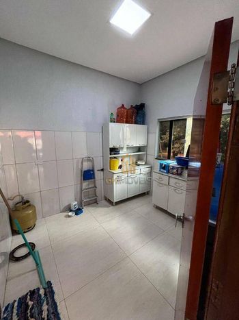 Foto 11 do(a) Casa de 3 quartos à venda em Rodoviário, Goiânia