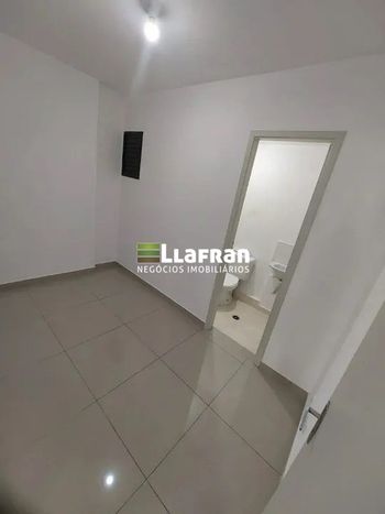Foto 19 do(a) Apartamento de 3 quartos à venda em Jardim Maria Rosa, Taboão da Serra