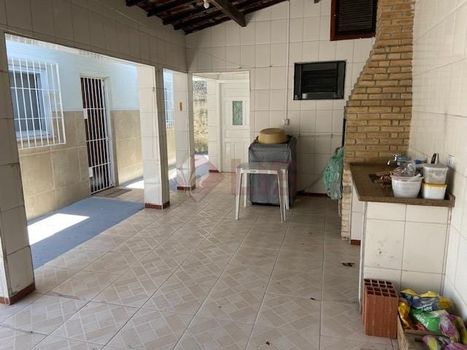 Foto 8 do(a) Casa de 2 quartos à venda em Jardim Casa Branca, Caraguatatuba