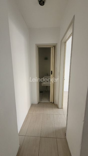Foto 9 do(a) Apartamento de 1 quartos à venda em Partenon, Porto Alegre