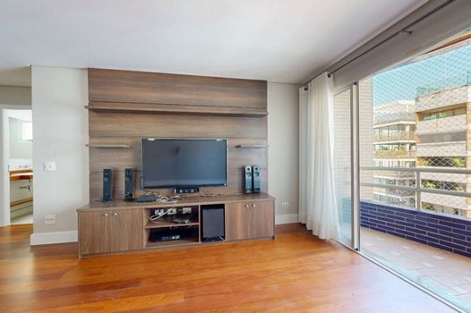 Foto 1 do(a) Apartamento de 3 quartos à venda em Itaim Bibi, São Paulo