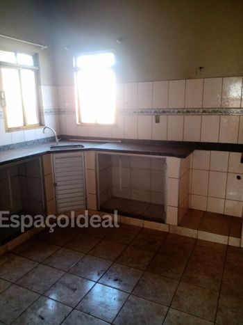 Foto 4 do(a) Casa de 3 quartos à venda em Centro, Lençóis Paulista