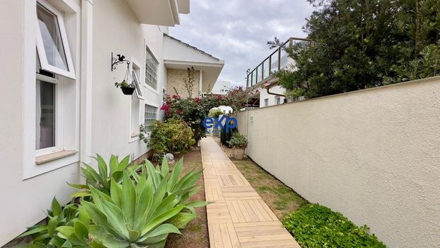 Foto 11 do(a) Casa em Condomínio de 4 quartos à venda em Rio Tavares, Florianópolis