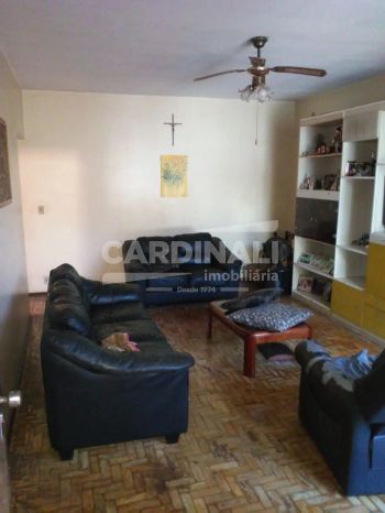 Foto 2 do(a) Casa de 3 quartos à venda em Jardim Santa Paula, São Carlos