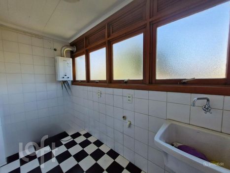 Foto 19 do(a) Apartamento de 3 quartos à venda em Petrópolis, Porto Alegre