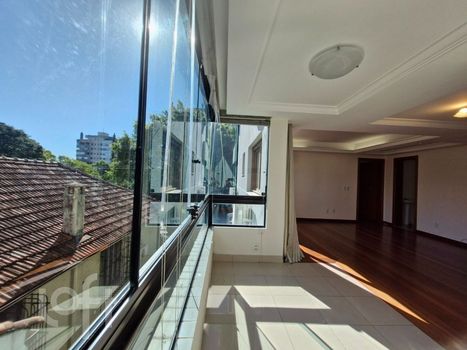 Foto 6 do(a) Apartamento de 3 quartos à venda em Petrópolis, Porto Alegre