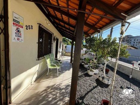 Foto 3 do(a) Casa de 5 quartos à venda em null, Barra Velha