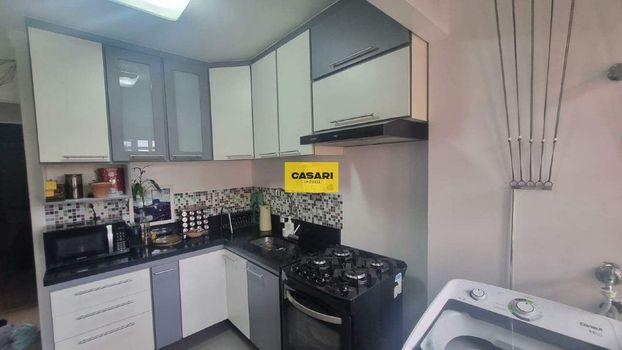 Foto 12 do(a) Apartamento de 2 quartos à venda em Vila Scarpelli, Santo André