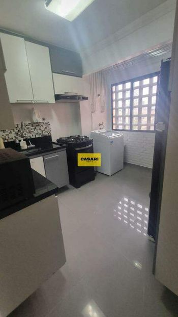 Foto 13 do(a) Apartamento de 2 quartos à venda em Vila Scarpelli, Santo André