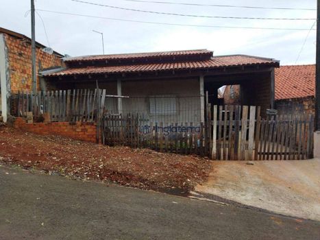 Foto 1 do(a) Casa de 3 quartos à venda em Conjunto Habitacional Saltinho, Londrina