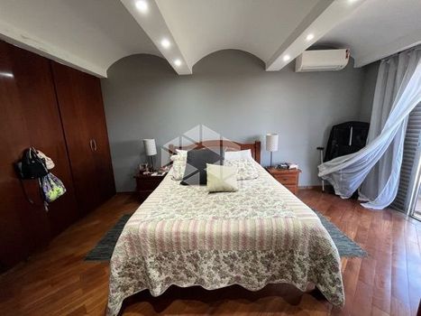 Foto 35 do(a) Casa de 5 quartos à venda em Parque Jabaquara, São Paulo