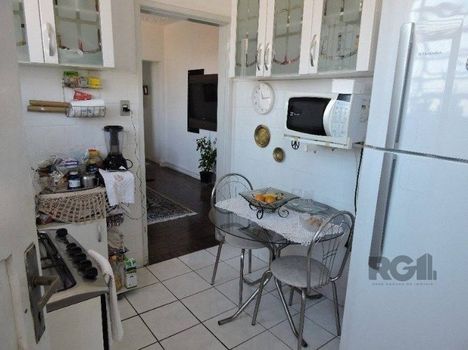 Foto 8 do(a) Apartamento de 2 quartos à venda em Floresta, Porto Alegre