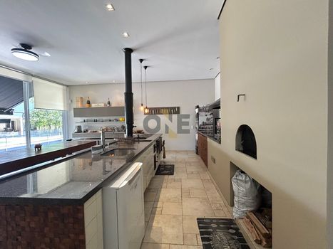 Foto 8 do(a) Casa em Condomínio de 4 quartos à venda em Recanto Impla, Carapicuíba