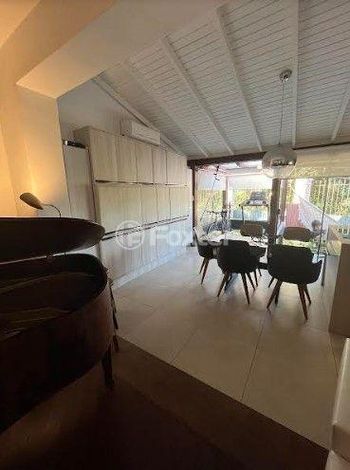 Foto 4 do(a) Casa em Condomínio de 3 quartos à venda em Jardim Sabará, Porto Alegre