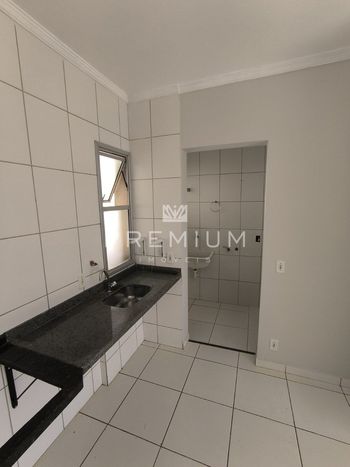 Foto 4 do(a) Apartamento de 3 quartos à venda em Jardim Holanda, Uberlândia