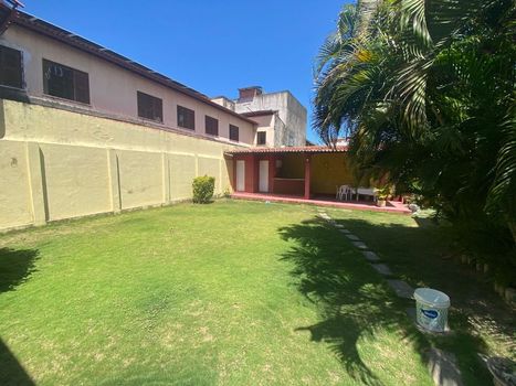 Foto 5 do(a) Casa de 5 quartos à venda em Vila União, Fortaleza