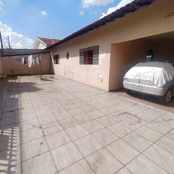 Foto 1 do(a) Casa de 3 quartos à venda em Vila Mariana, Americana
