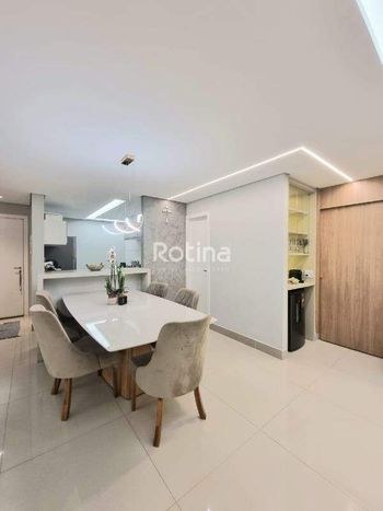 Foto 2 do(a) Apartamento de 3 quartos à venda em Jardim Karaíba, Uberlândia