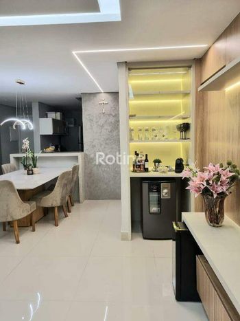 Foto 4 do(a) Apartamento de 3 quartos à venda em Jardim Karaíba, Uberlândia