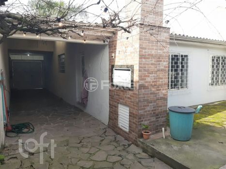 Foto 25 do(a) Casa de 3 quartos à venda em Vila Márcia, Cachoeirinha