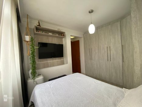Foto 14 do(a) Apartamento de 2 quartos à venda em Sítio Cercado, Curitiba