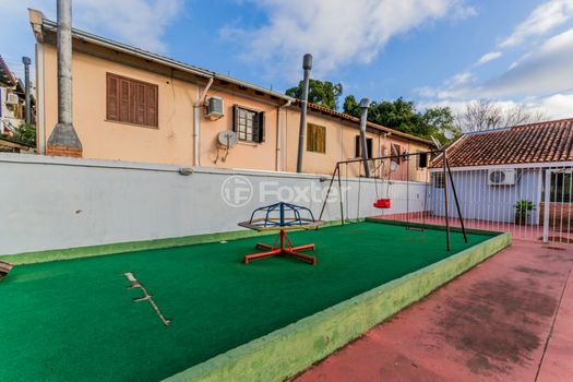Foto 35 do(a) Casa em Condomínio de 3 quartos à venda em Vila Nova, Porto Alegre