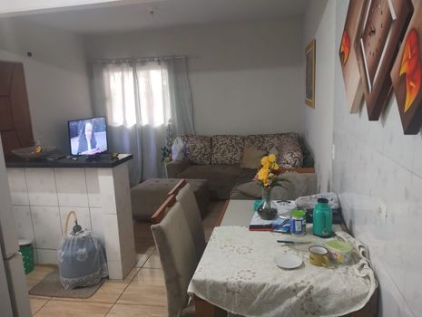 Foto 2 do(a) Casa de 2 quartos à venda em Vila Nova Mauá, Mauá