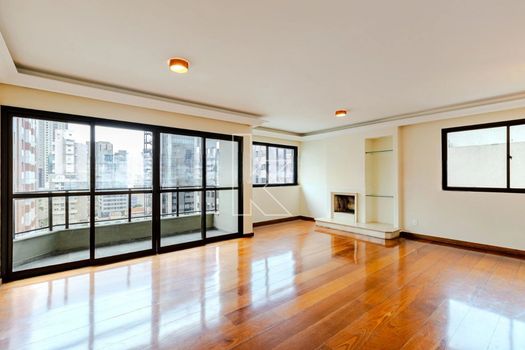 Foto 4 do(a) Apartamento de 3 quartos à venda em Jardim Europa, São Paulo