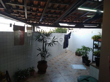 Foto 28 do(a) Casa de 3 quartos à venda em Vila Baruel, São Paulo